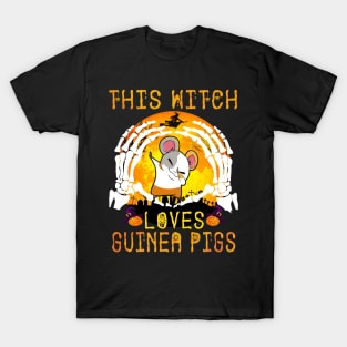 This Witch Loves Guinea Pigs Halloween (117) T-Shirt